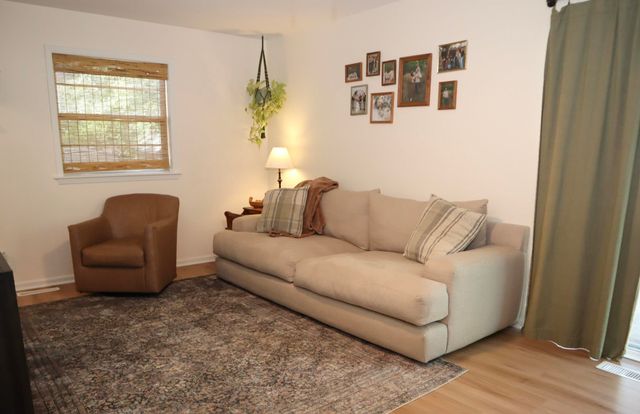 1512 N Glenhurst, Wichita, KS 67212