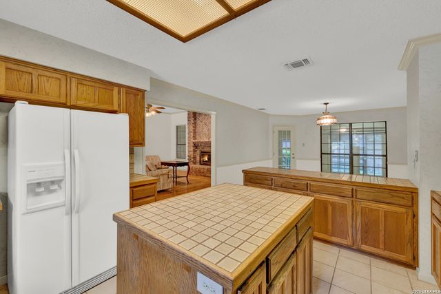1940 SQUIRE CIR, New Braunfels, TX 78130
