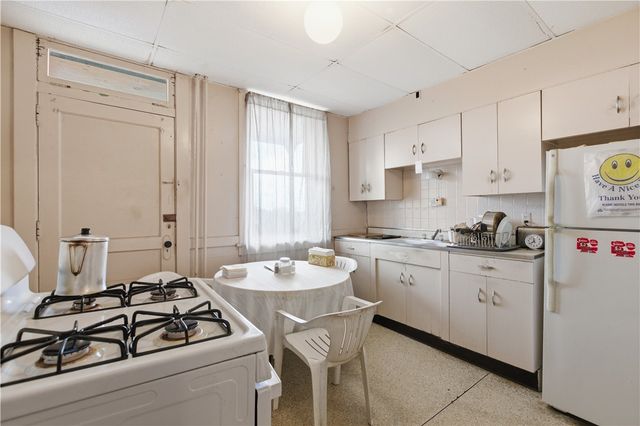 2721-2723 Brownsville Rd, Brentwood, PA 15227