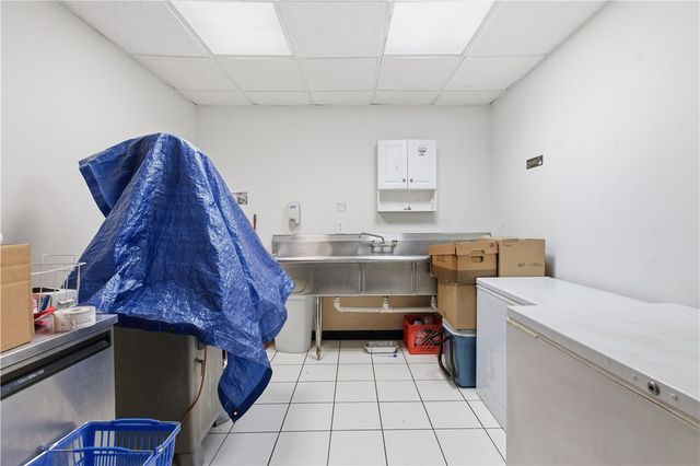 2721-2723 Brownsville Rd, Brentwood, PA 15227