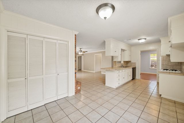 628 Madison Drive, Corsicana, TX 75110