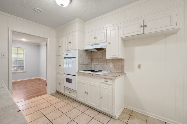 628 Madison Drive, Corsicana, TX 75110