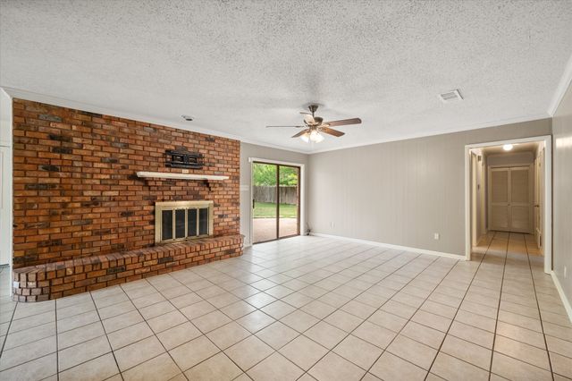 628 Madison Drive, Corsicana, TX 75110