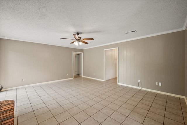 628 Madison Drive, Corsicana, TX 75110