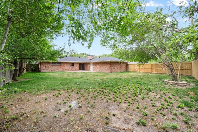628 Madison Drive, Corsicana, TX 75110