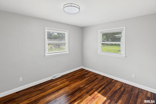 510 Westhaven Drive, Centralia, IL 62801