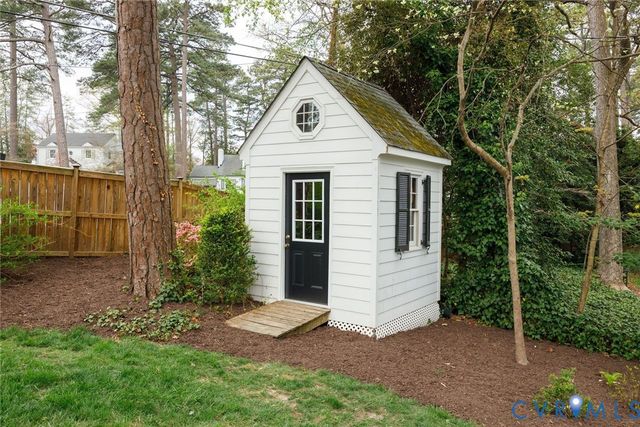 318 Lakewood Dr, Henrico, VA 23229