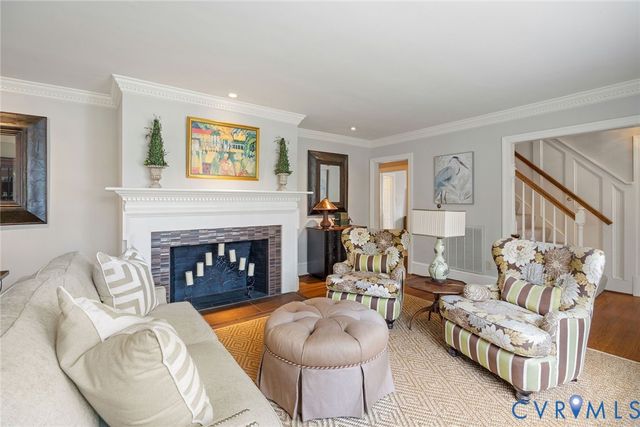 318 Lakewood Dr, Henrico, VA 23229