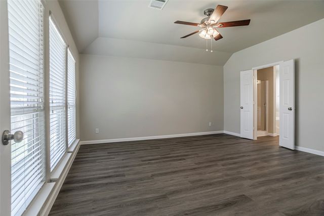 1521 Wickham Drive, Burleson, TX 76028