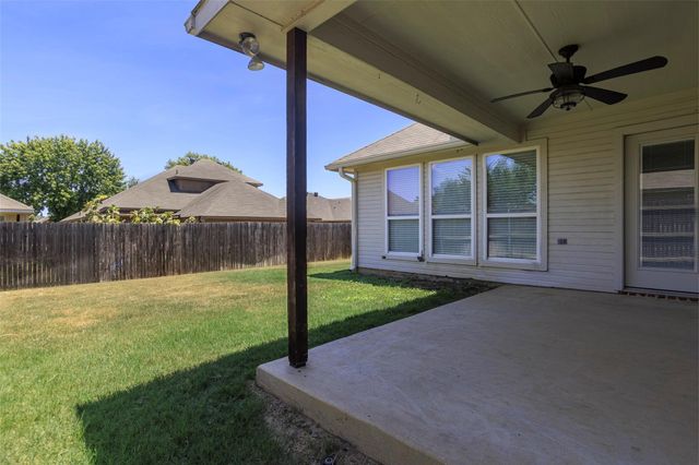 1521 Wickham Drive, Burleson, TX 76028
