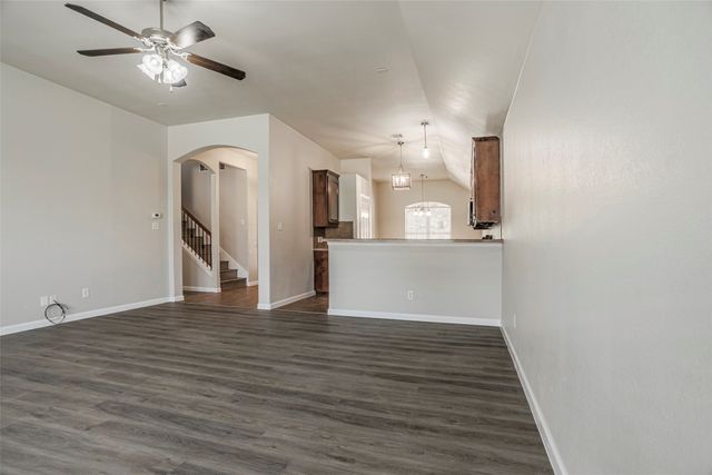 1521 Wickham Drive, Burleson, TX 76028