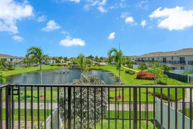 805 SE 18th St, Homestead, FL 33034