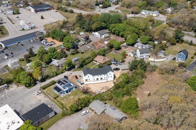 10 Harrison Ave 2, Bourne, MA 02532