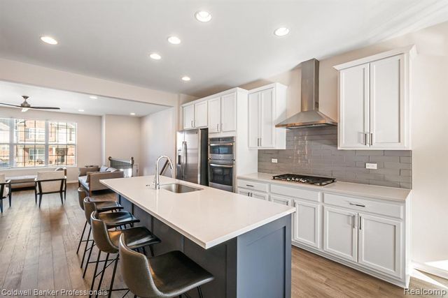 47749 Alden Terrace N, Northville, MI 48168