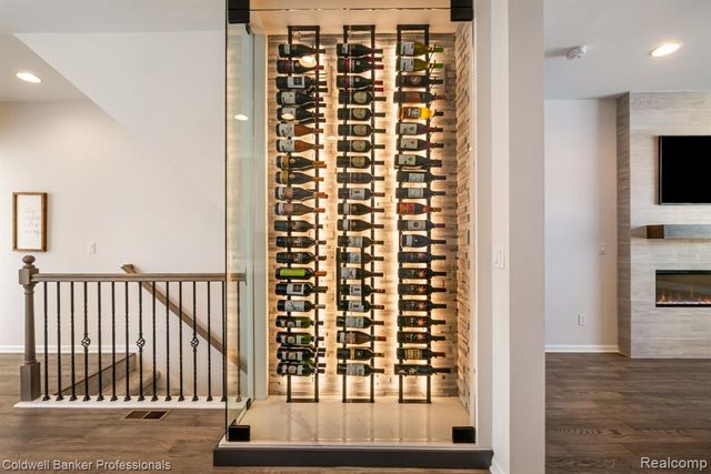 47749 Alden Terrace N, Northville, MI 48168