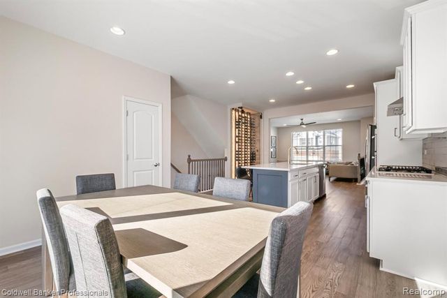 47749 Alden Terrace N, Northville, MI 48168