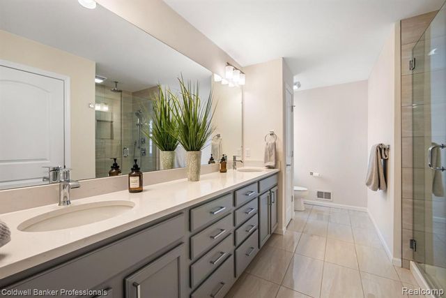 47749 Alden Terrace N, Northville, MI 48168