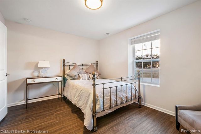 47749 Alden Terrace N, Northville, MI 48168