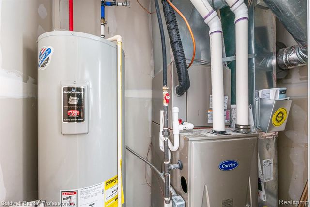 47749 Alden Terrace N, Northville, MI 48168