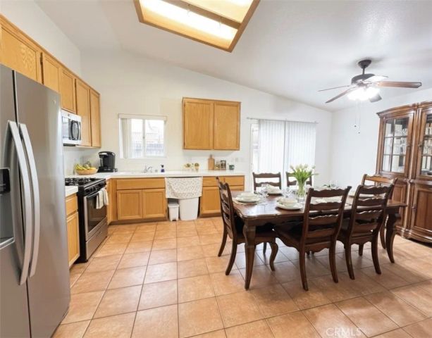 12733 Appian Avenue, Victorville, CA 92395