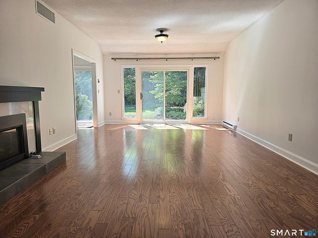 643 Heritage Village A, Southbury, CT 06488