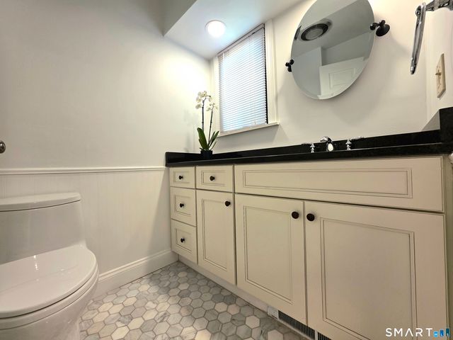 643 Heritage Village A, Southbury, CT 06488