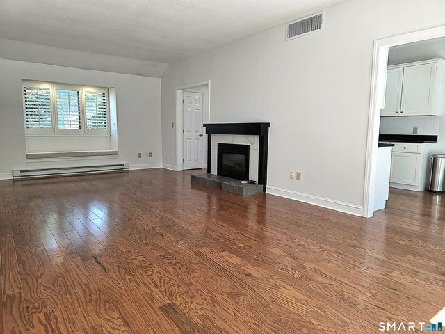 643 Heritage Village A, Southbury, CT 06488