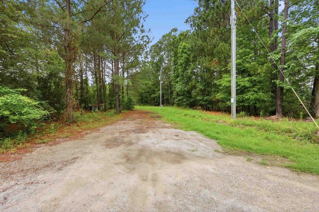 125 Old Groves Ln., Conway, SC 29526