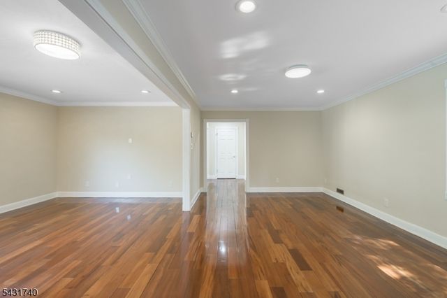 15 Alyson Pl, Bloomfield Twp., NJ 07003