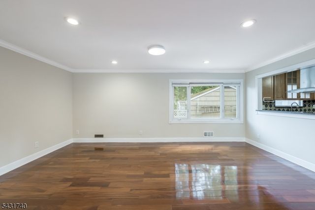 15 Alyson Pl, Bloomfield Twp., NJ 07003
