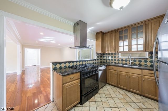 15 Alyson Pl, Bloomfield Twp., NJ 07003