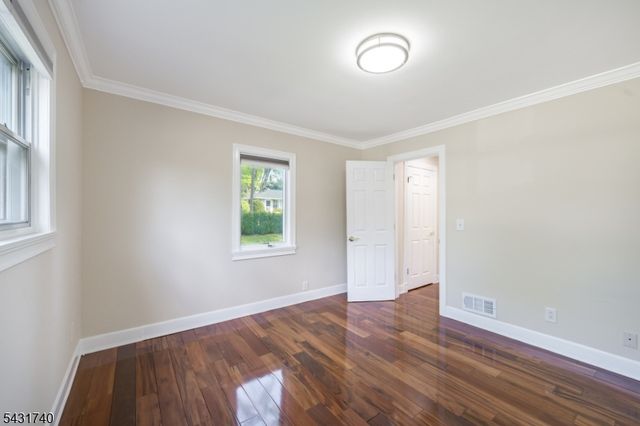 15 Alyson Pl, Bloomfield Twp., NJ 07003