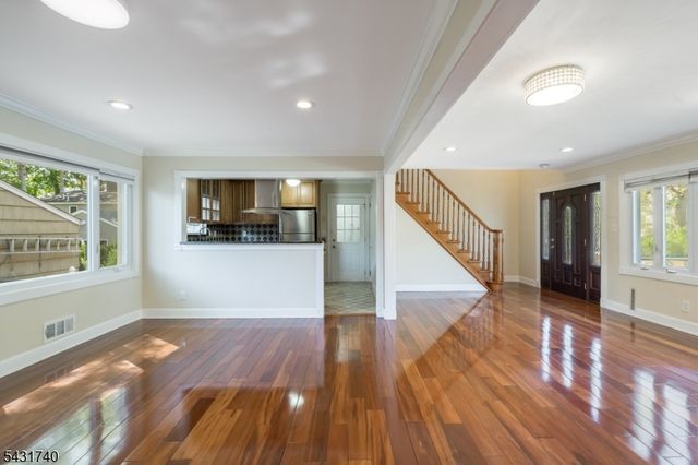 15 Alyson Pl, Bloomfield Twp., NJ 07003