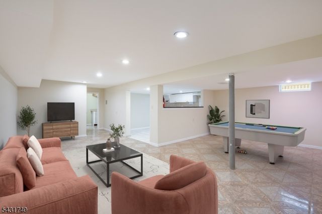 15 Alyson Pl, Bloomfield Twp., NJ 07003