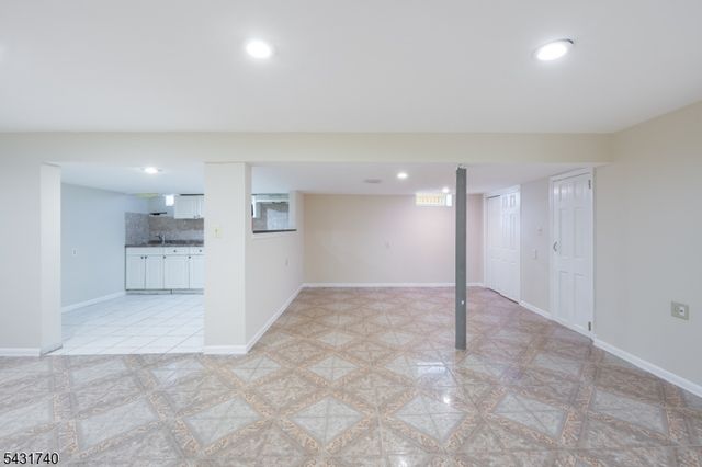 15 Alyson Pl, Bloomfield Twp., NJ 07003