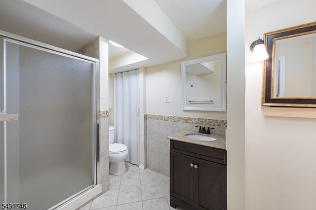 15 Alyson Pl, Bloomfield Twp., NJ 07003