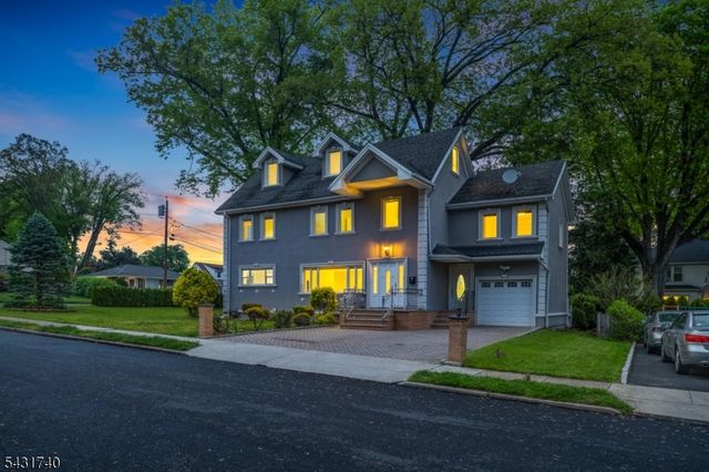 15 Alyson Pl, Bloomfield Twp., NJ 07003