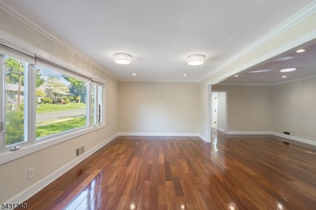 15 Alyson Pl, Bloomfield Twp., NJ 07003