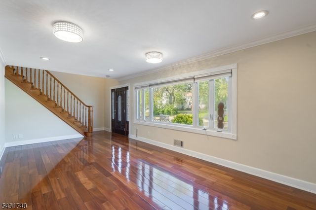 15 Alyson Pl, Bloomfield Twp., NJ 07003