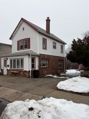 49 McKee Street, Floral Park, NY 11001