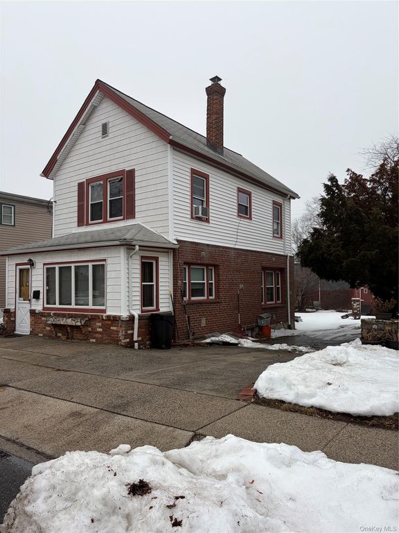 49 McKee Street, Floral Park, NY 11001