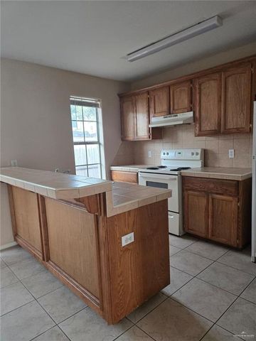 1711 Tampa Street A, Edinburg, TX 78541