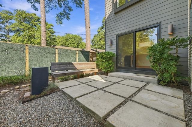 101 Inara Court, Carrboro, NC 27510