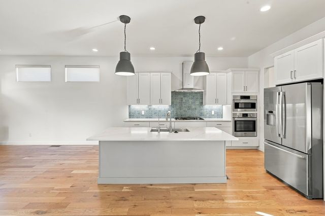 101 Inara Court, Carrboro, NC 27510