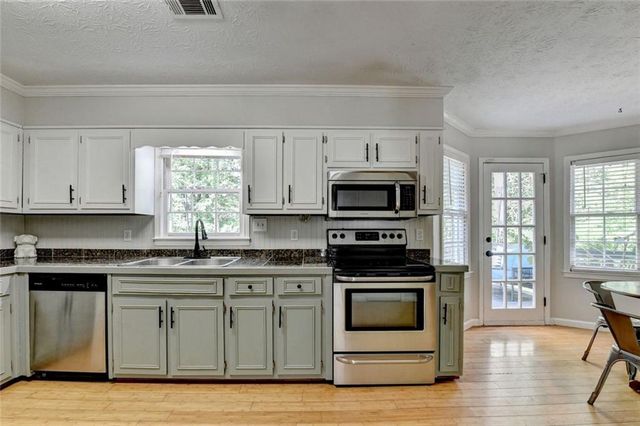 788 Flowers Crossing, Lawrenceville, GA 30044