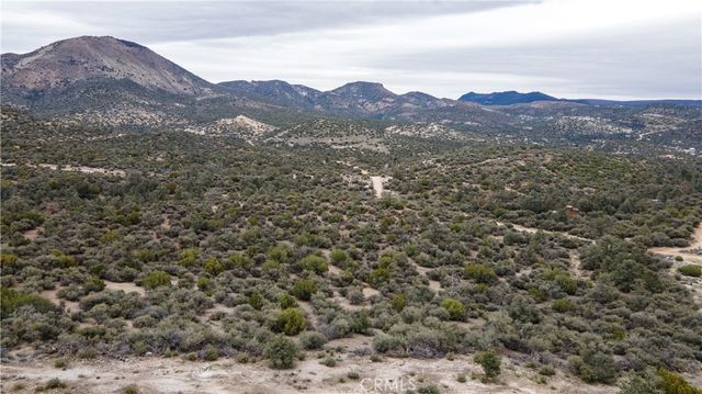 0 Umfalozi Road, Tehachapi, CA 93561