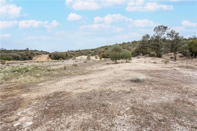 0 Umfalozi Road, Tehachapi, CA 93561