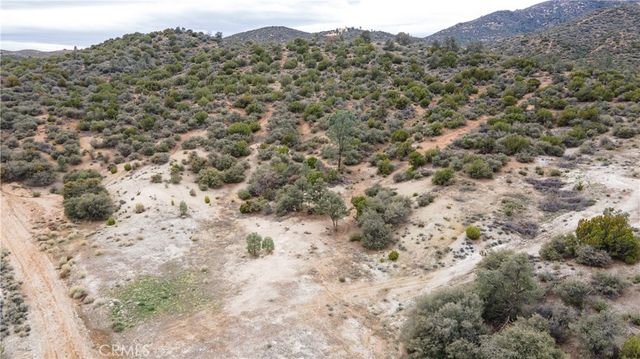 0 Umfalozi Road, Tehachapi, CA 93561