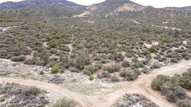 0 Umfalozi Road, Tehachapi, CA 93561