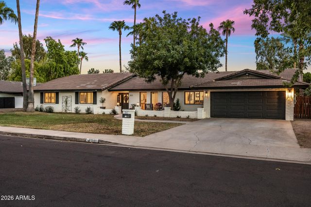 801 W GLENEAGLES Drive, Phoenix, AZ 85023